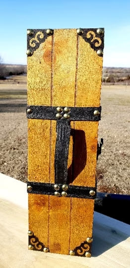 Wine Box with Accessory Set